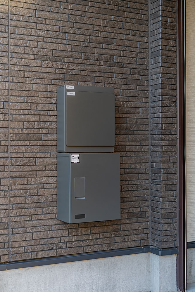 ポストと宅配ボックス