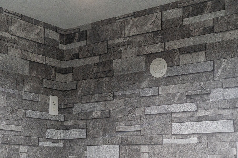 エアコン設置用の100V電源と配管穴