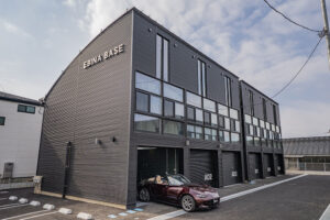 進化を続ける街に佇む、鉄骨造ガレージハウス｜JR海老名駅 歩11分