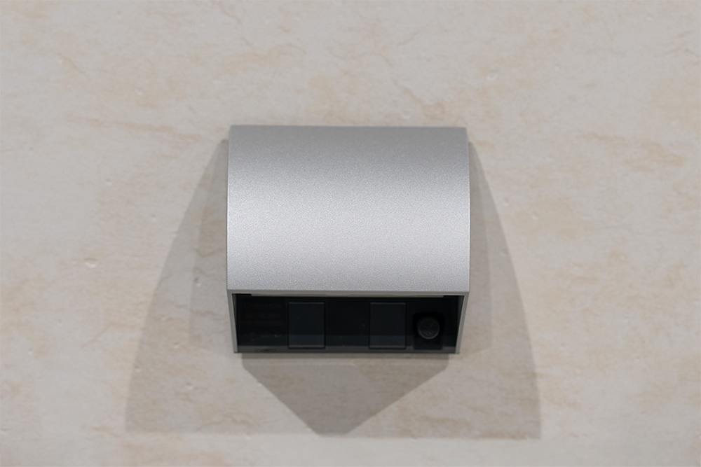 防水タイプの100Vコンセント