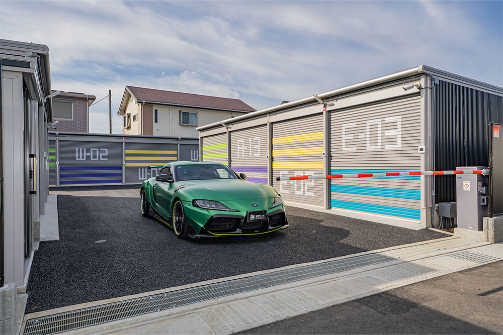 ゲートバーを備えた出入口