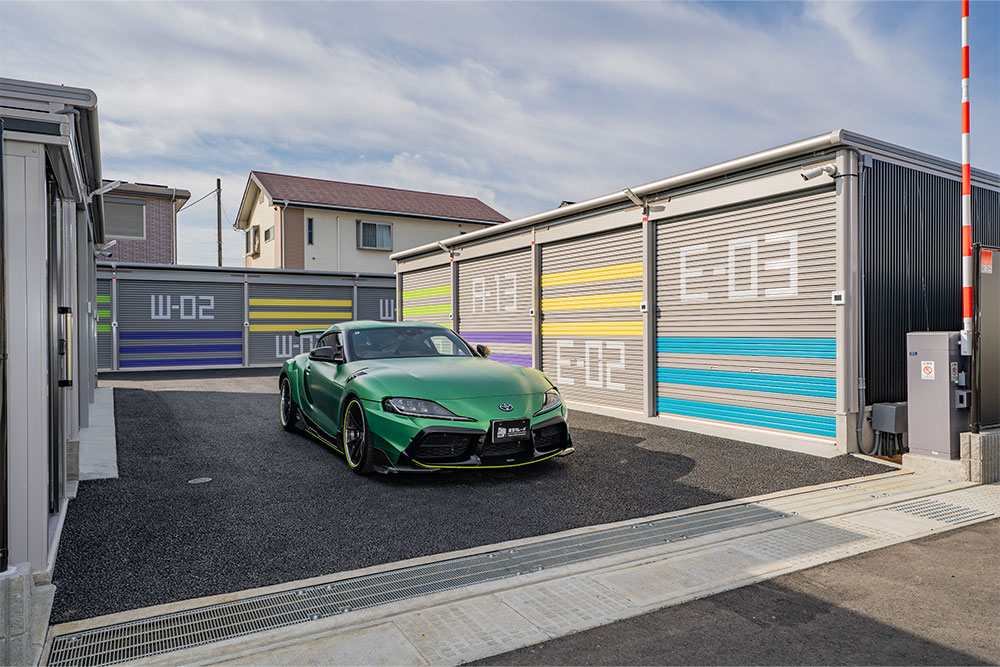 敷地入口のゲートバー