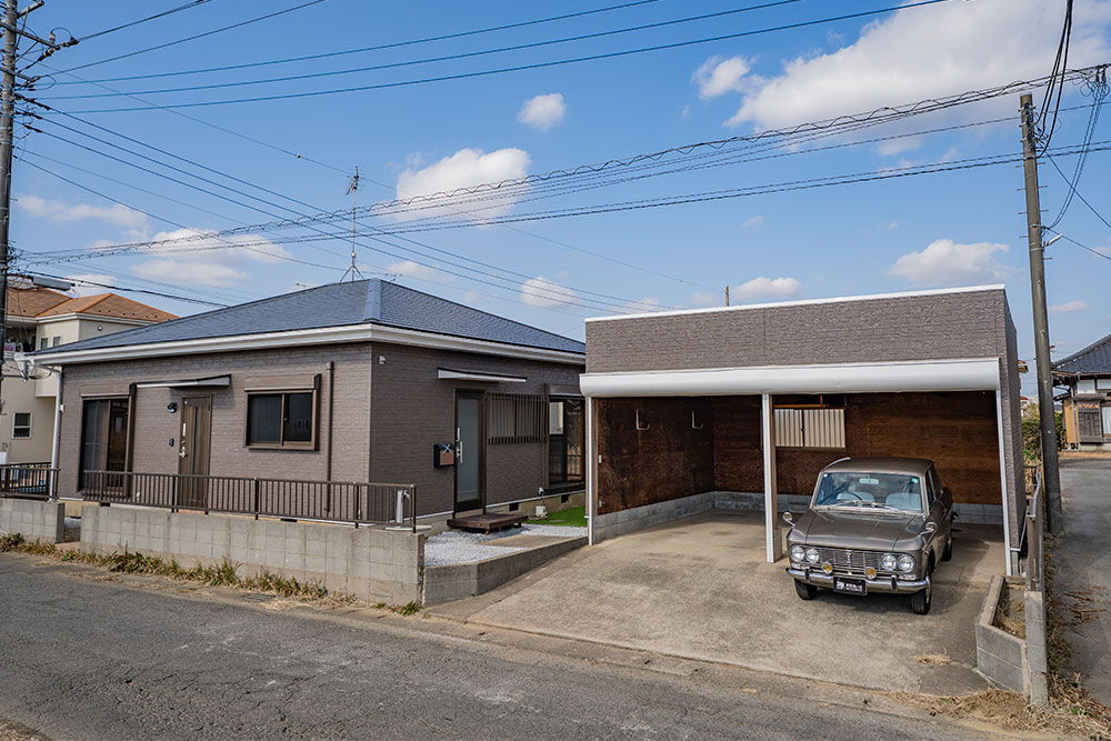 千葉県山武郡横芝光町栗山のガレージ付き中古戸建てと銭ブル