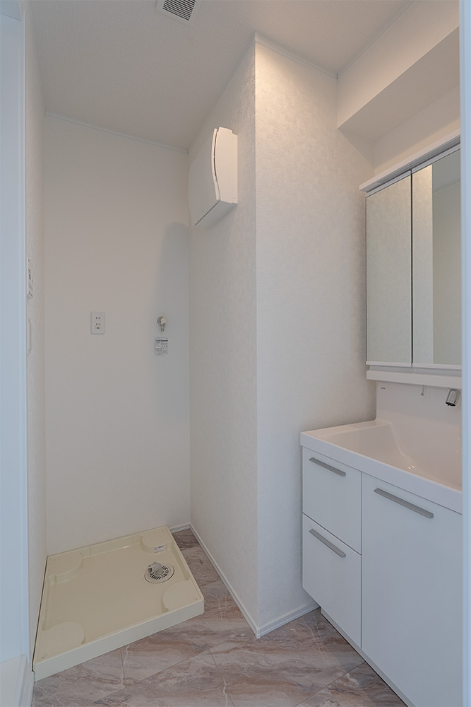 洗面台と洗濯機スペース