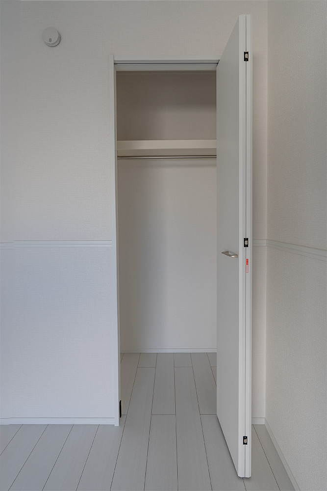 洋室（4.8帖）のクローゼット