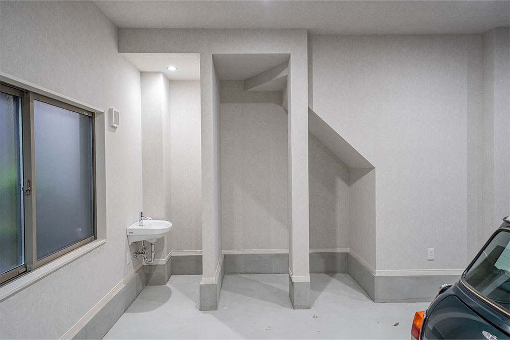 階段下の収納スペース