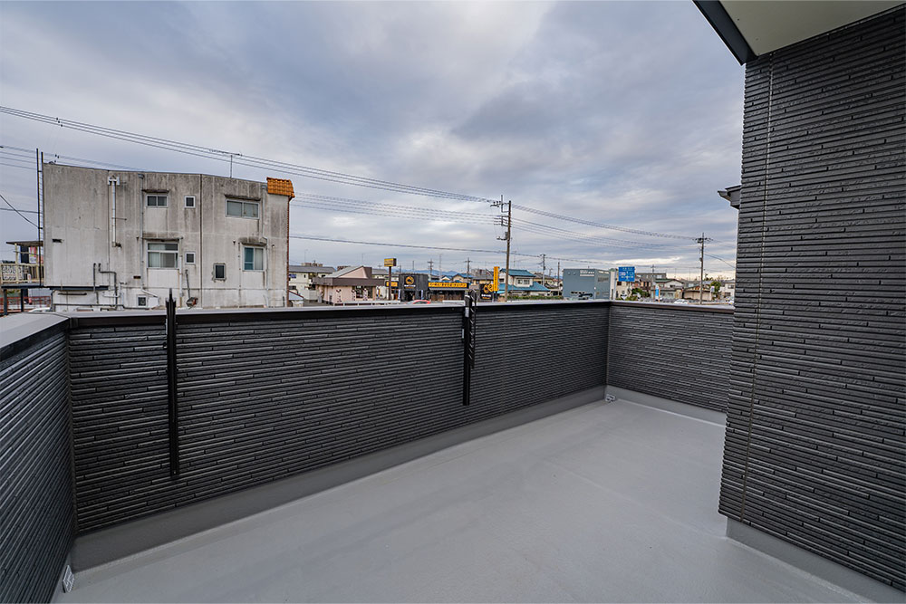 E-3のバルコニー