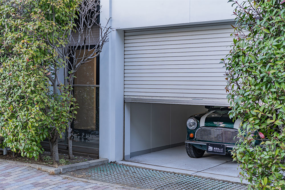 バルコニー前の垣根