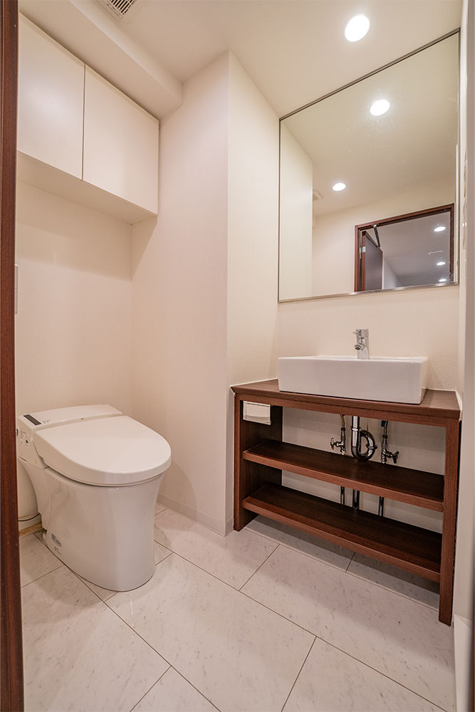 洗面台とトイレ