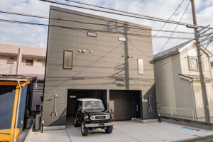 菊名海岸 徒歩1分、別荘にも適した海辺のガレージハウス｜三浦市