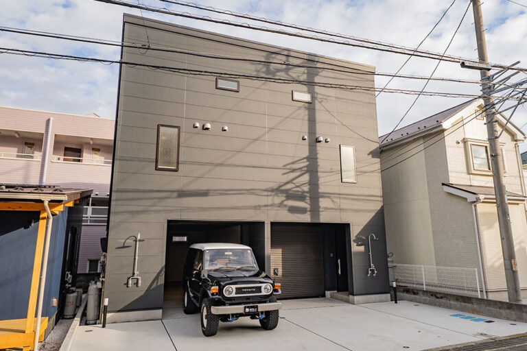 菊名海岸 徒歩1分、別荘にも適した海辺のガレージハウス｜三浦市