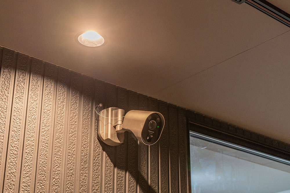 ガレージ内防犯カメラ