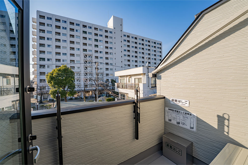 102号室のバルコニー