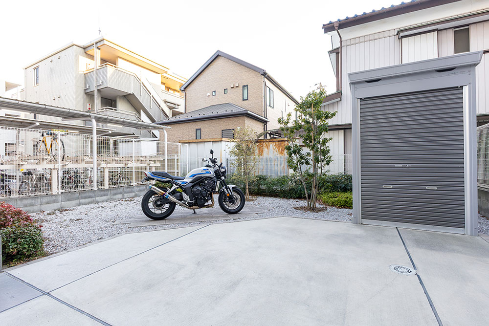 専用庭とガレージ