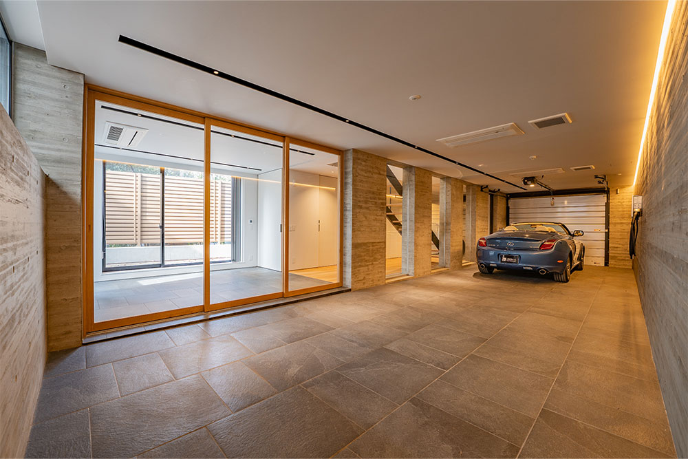 NAVY/REDの縦列2台ガレージ