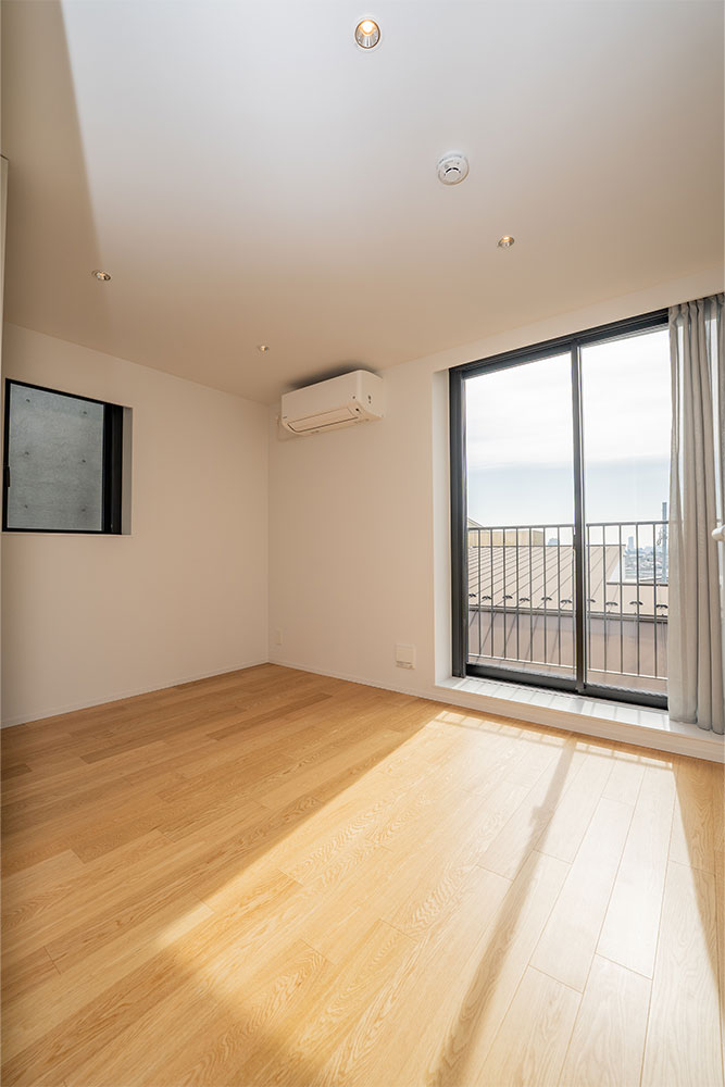 洋室（東側6.48帖）