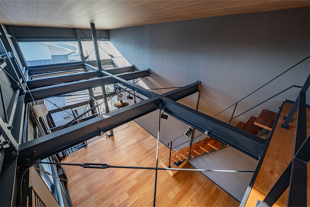 ロフトから見た居室