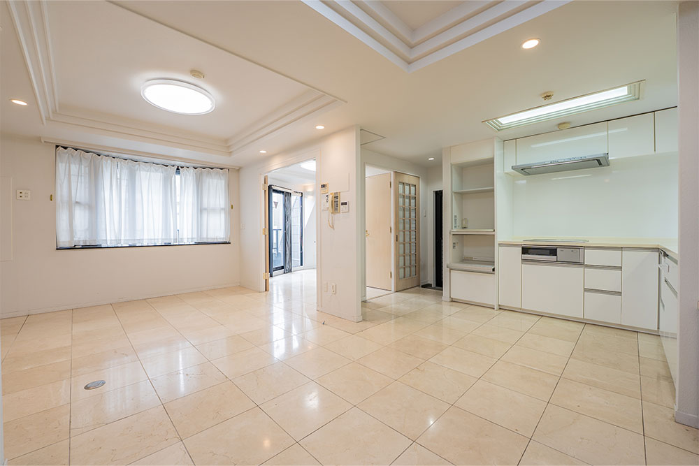 6FはLDK（計18帖）と和室（6帖）