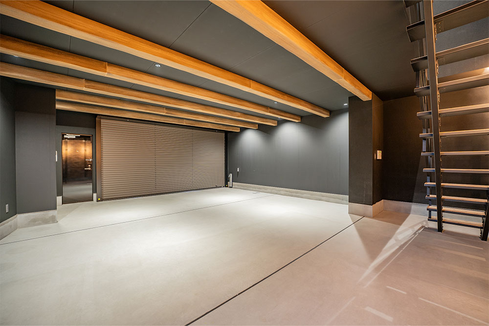 A号室のガレージ内観