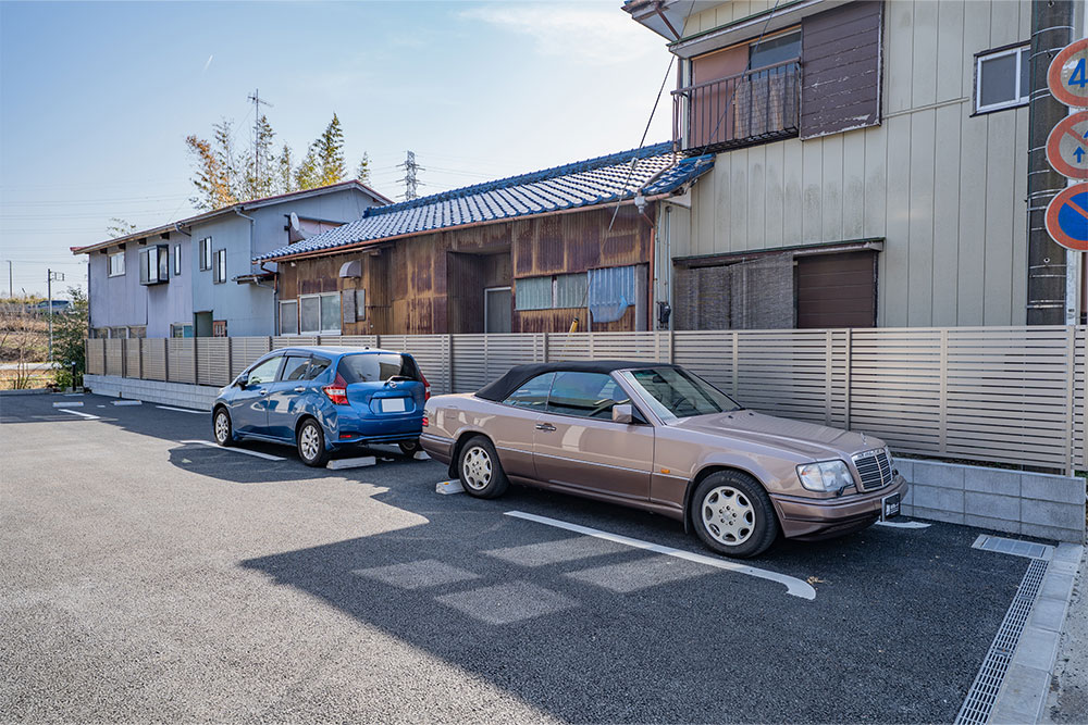屋外駐車場