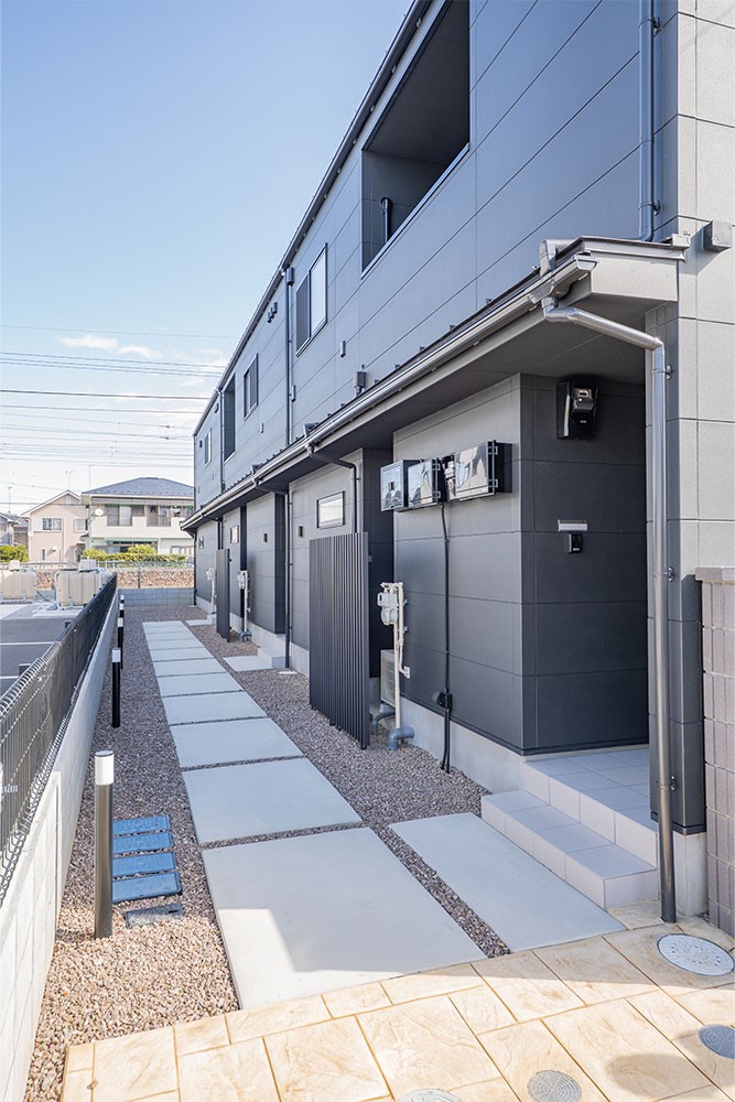 建物裏手の玄関