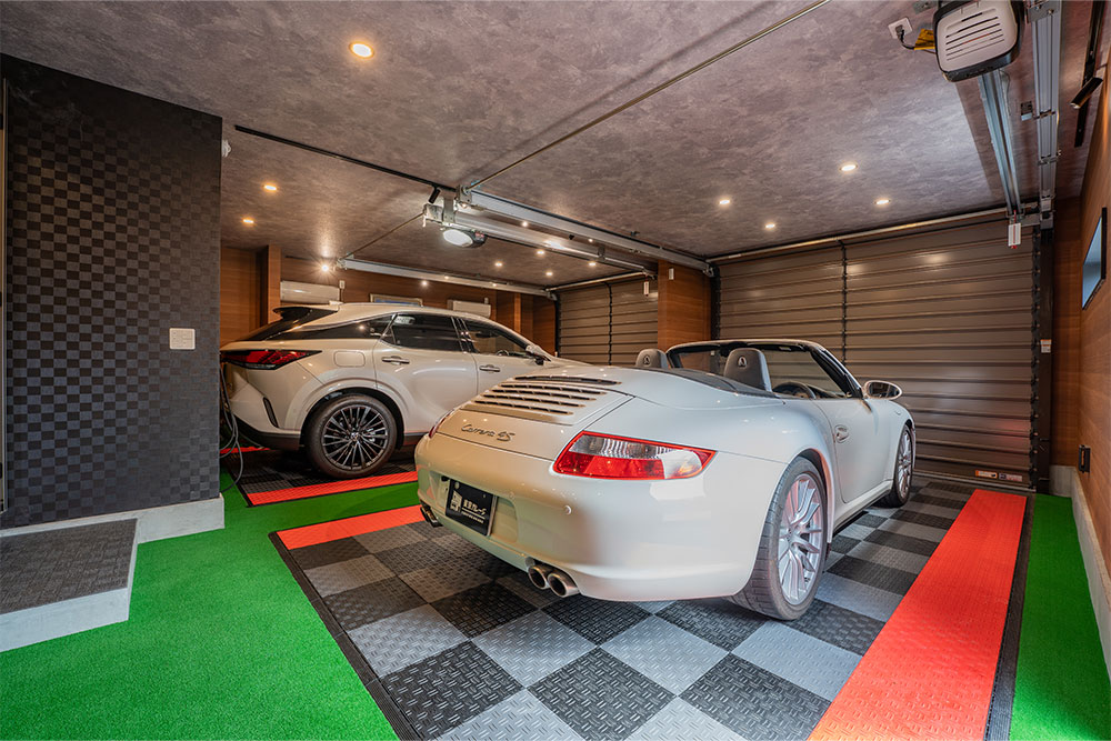ガレージ内観