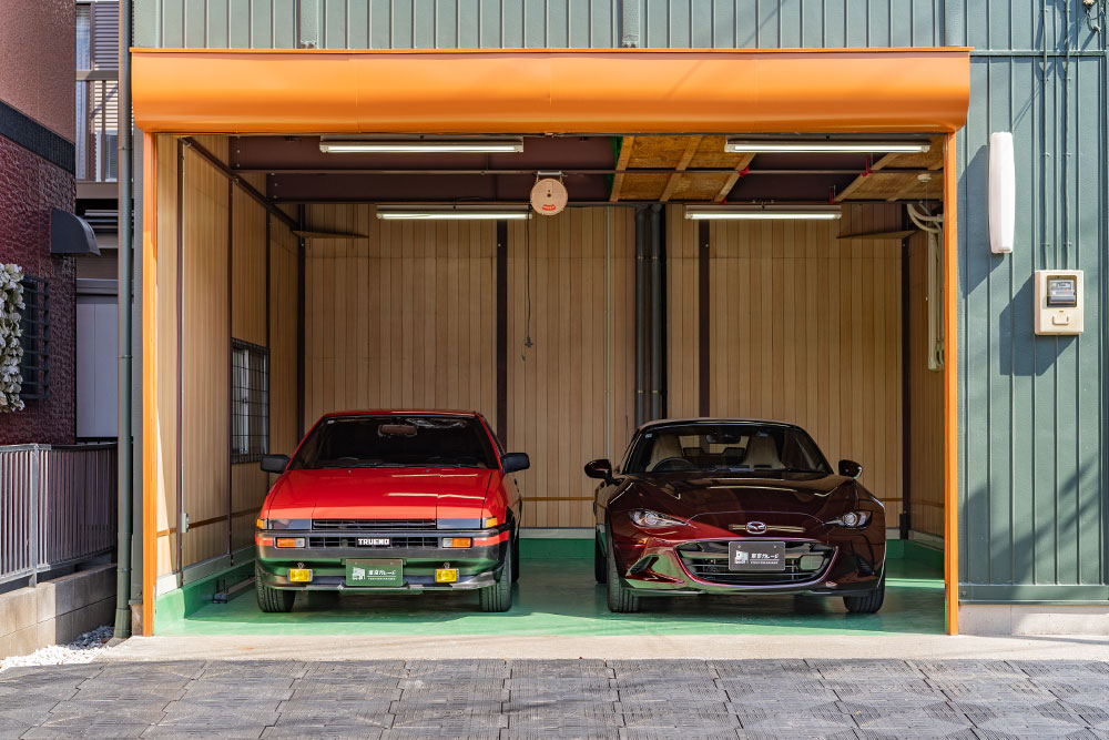 シャッター開口幅は中柱を外した状態で4.45m