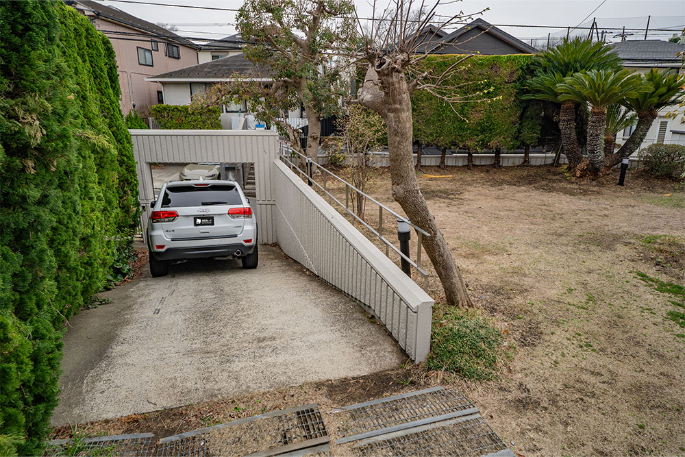 屋外駐車スペース
