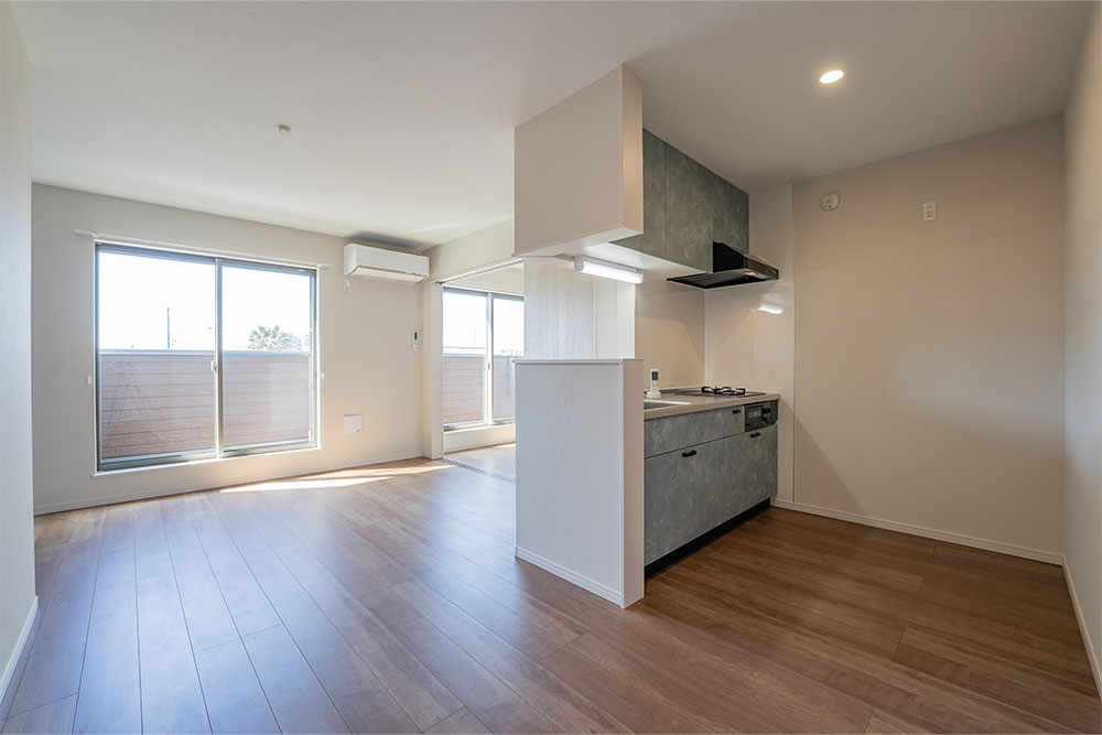 道路or車路に面した日当たり良い居室