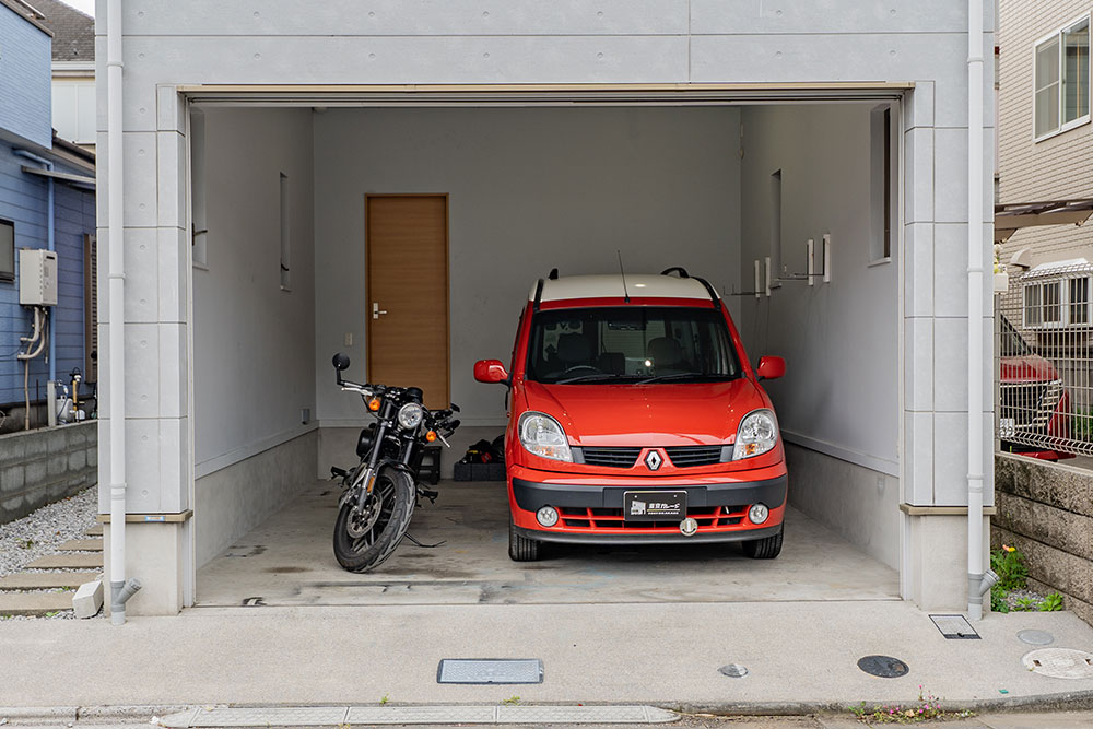 開口幅3.46m、車+バイクも◎