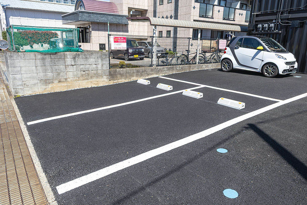 B号室専用駐車場