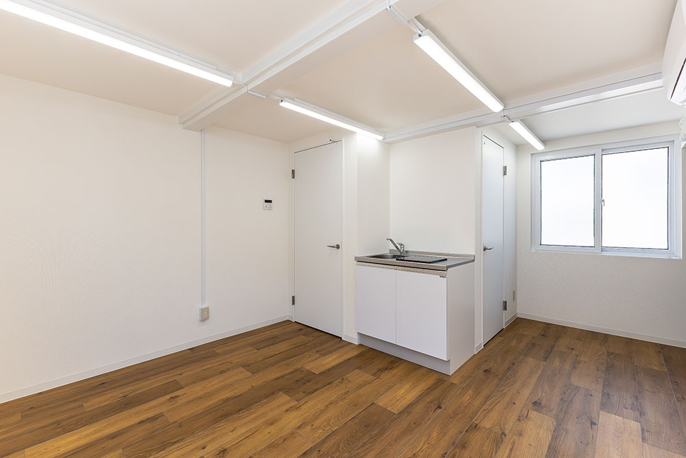 シャワー・トイレ・ミニキッチンを完備