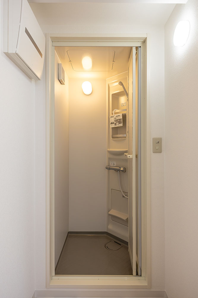 シャワールーム