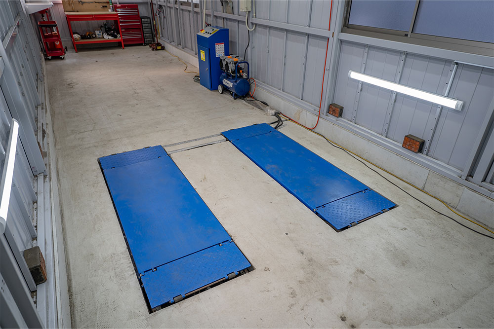 パンタ式カーリフト