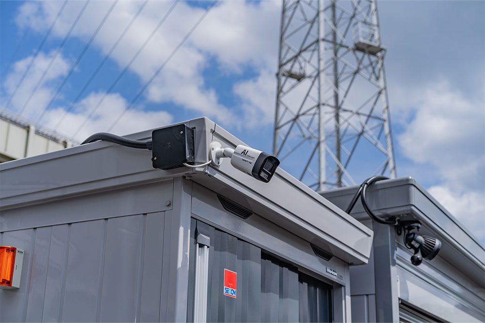 敷地内防犯カメラ