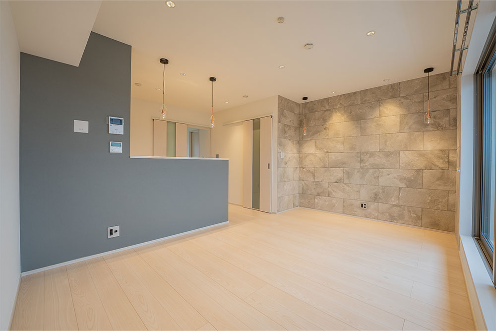 ダウンライト＆アクセントタイル