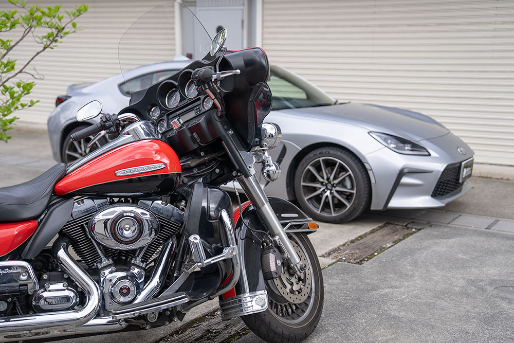 TOYOTA_GR86とHARLEY-DAVIDSON_FLHTK Ultra Limited