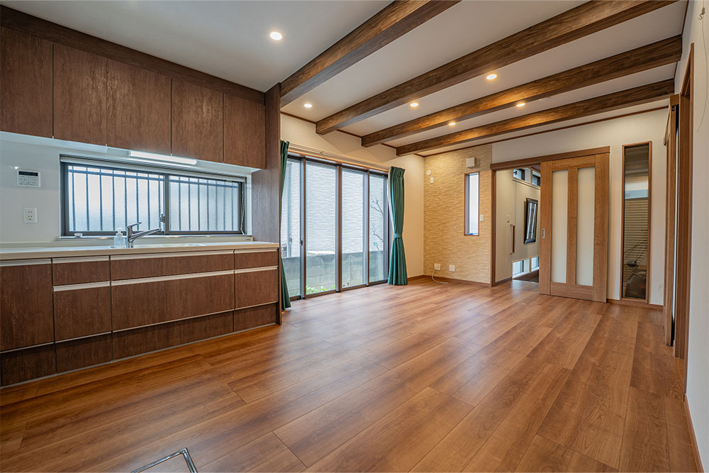 2019年12月に内外装リフォーム実施済