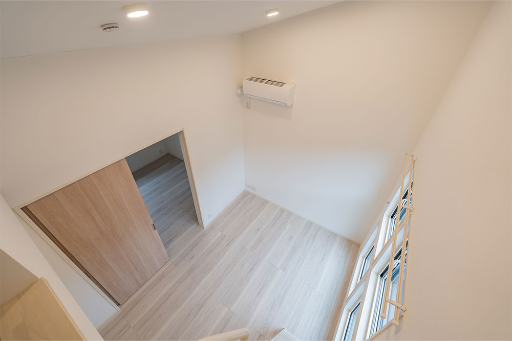 ロフトから見たLDK