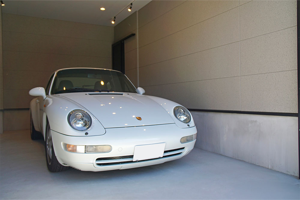 A区画に駐車した911Carrera（Type993）
