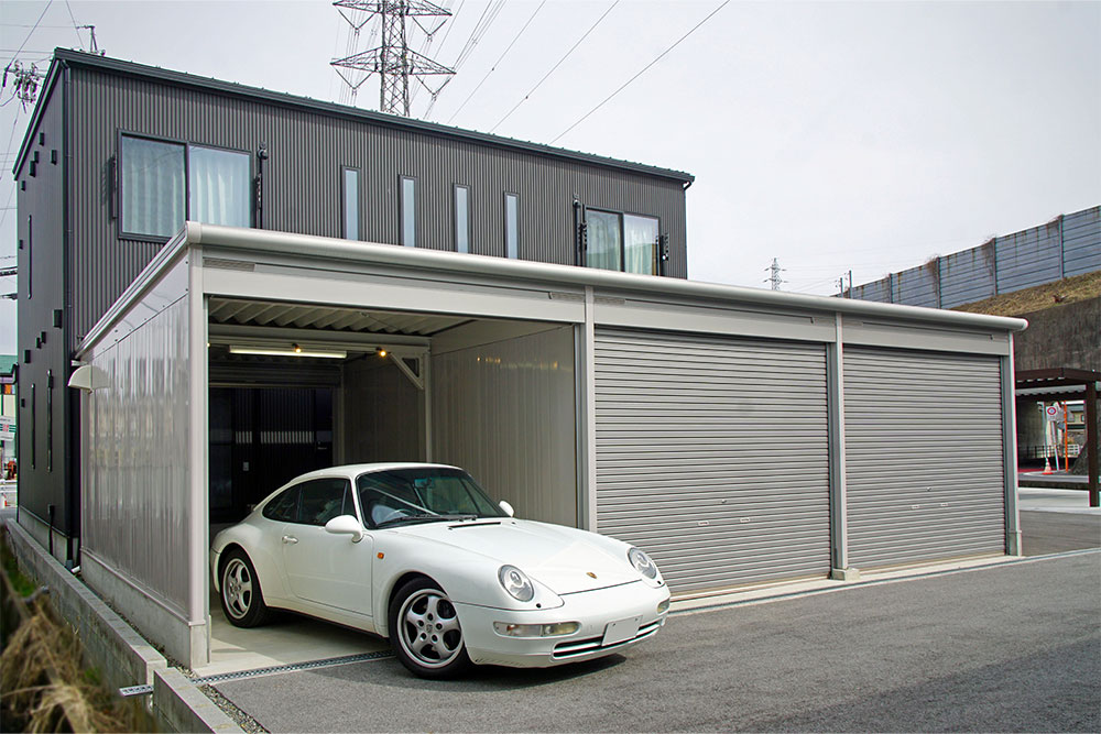 岐阜県大垣市熊野町のガレージ付きアパート「Carin（カリン）」と911Carrera（Type993）