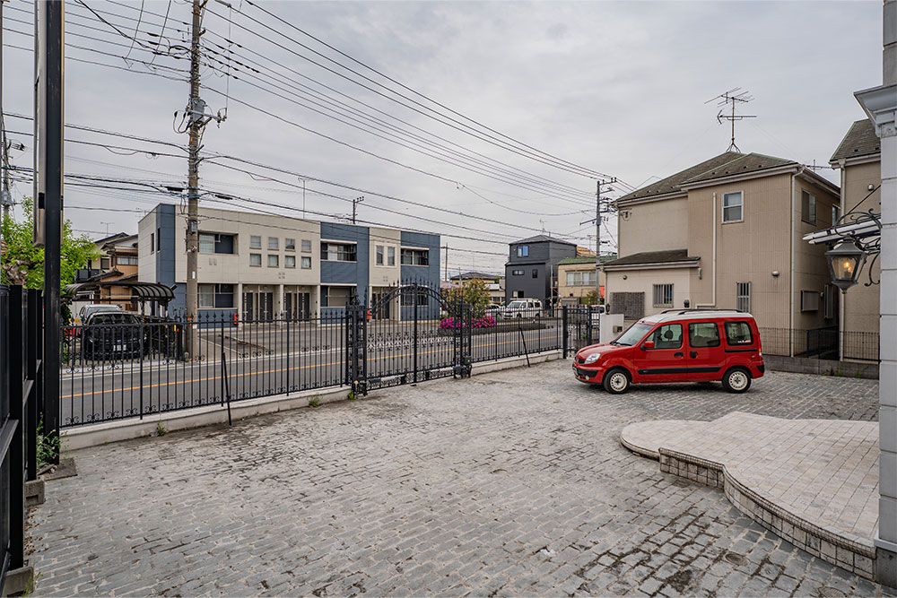 スタンプコンクリートで仕上げた外構