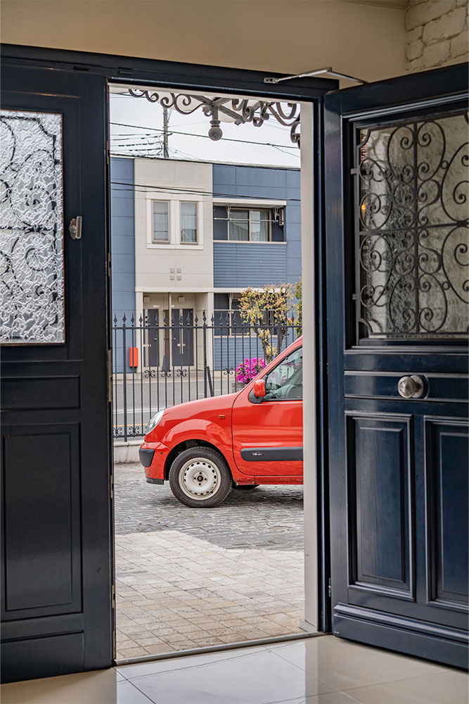 玄関から見たカングー