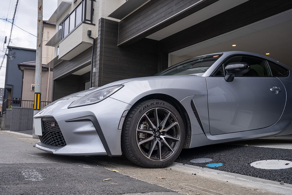 ガレージ前の傾斜の様子