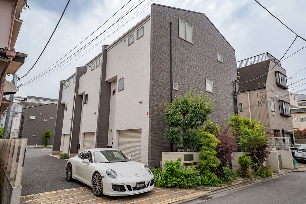 1号棟はガレージ付き3階メゾネット