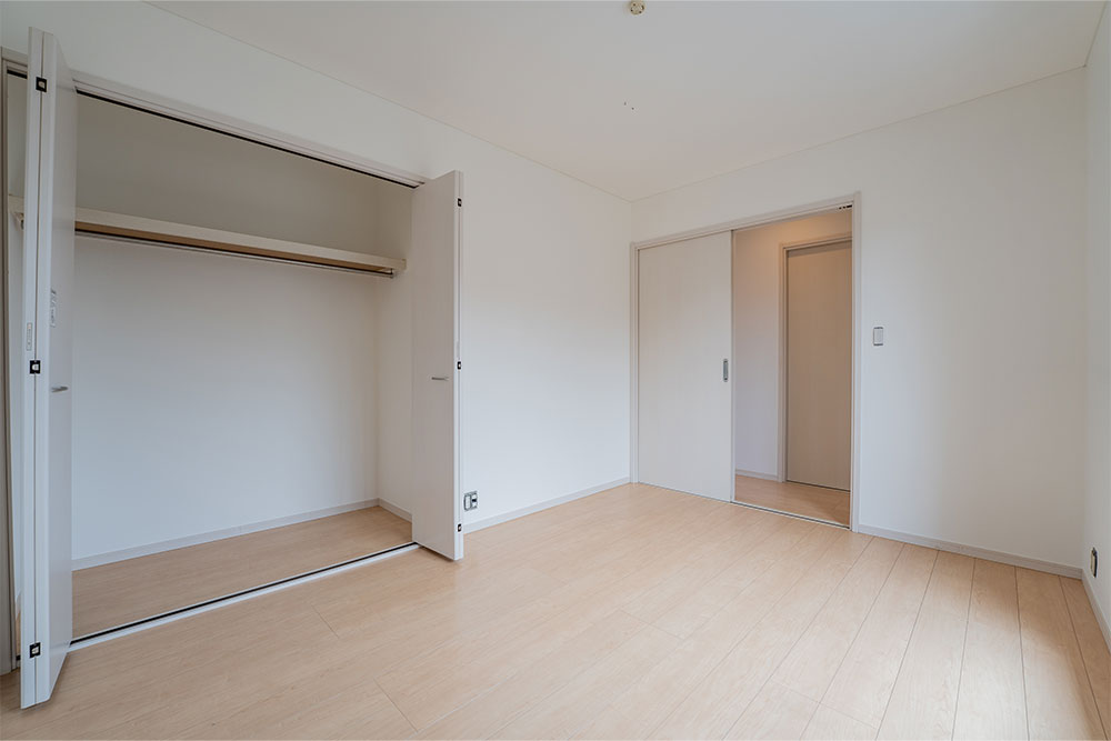 バルコニー×3箇所とトイレ×2箇所を備える