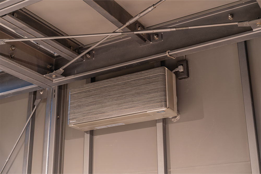 ガレージのエアコン