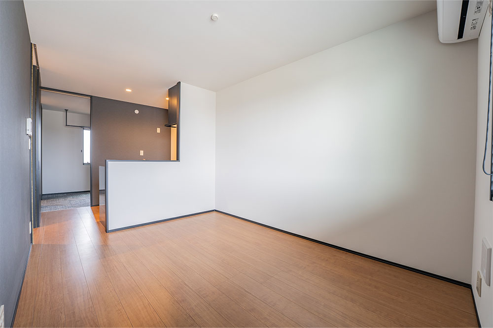 2FはLDK（9.4帖）+洋室（4.1帖）