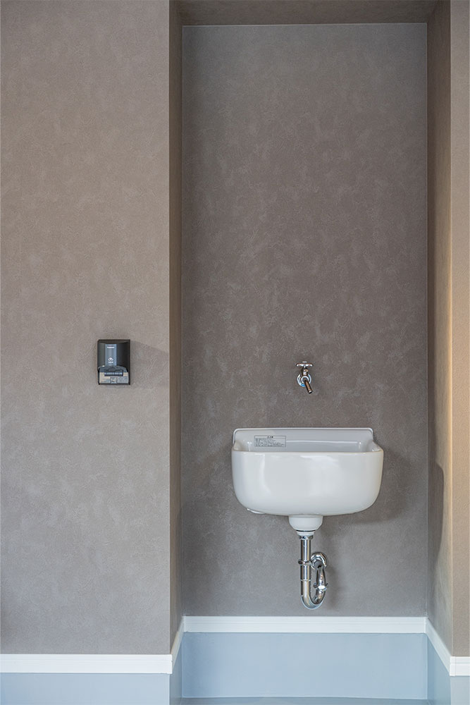 EV充電用200V電源と流し台