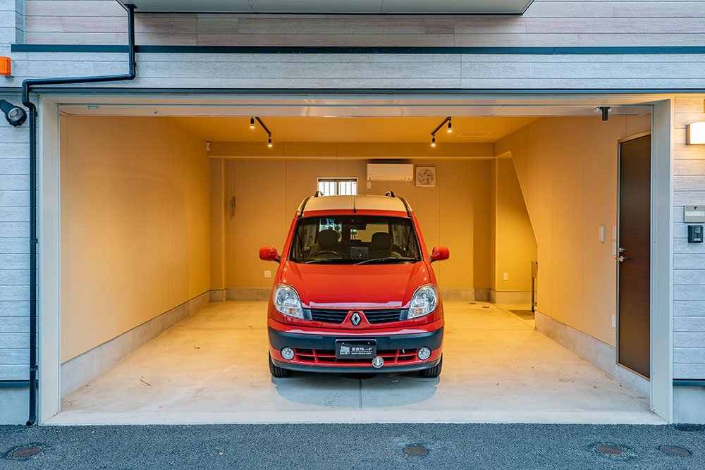 シャッター開口幅4.52m（D号室は約3.6m）